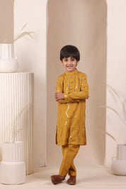 Dhoop Tara Kurta Set