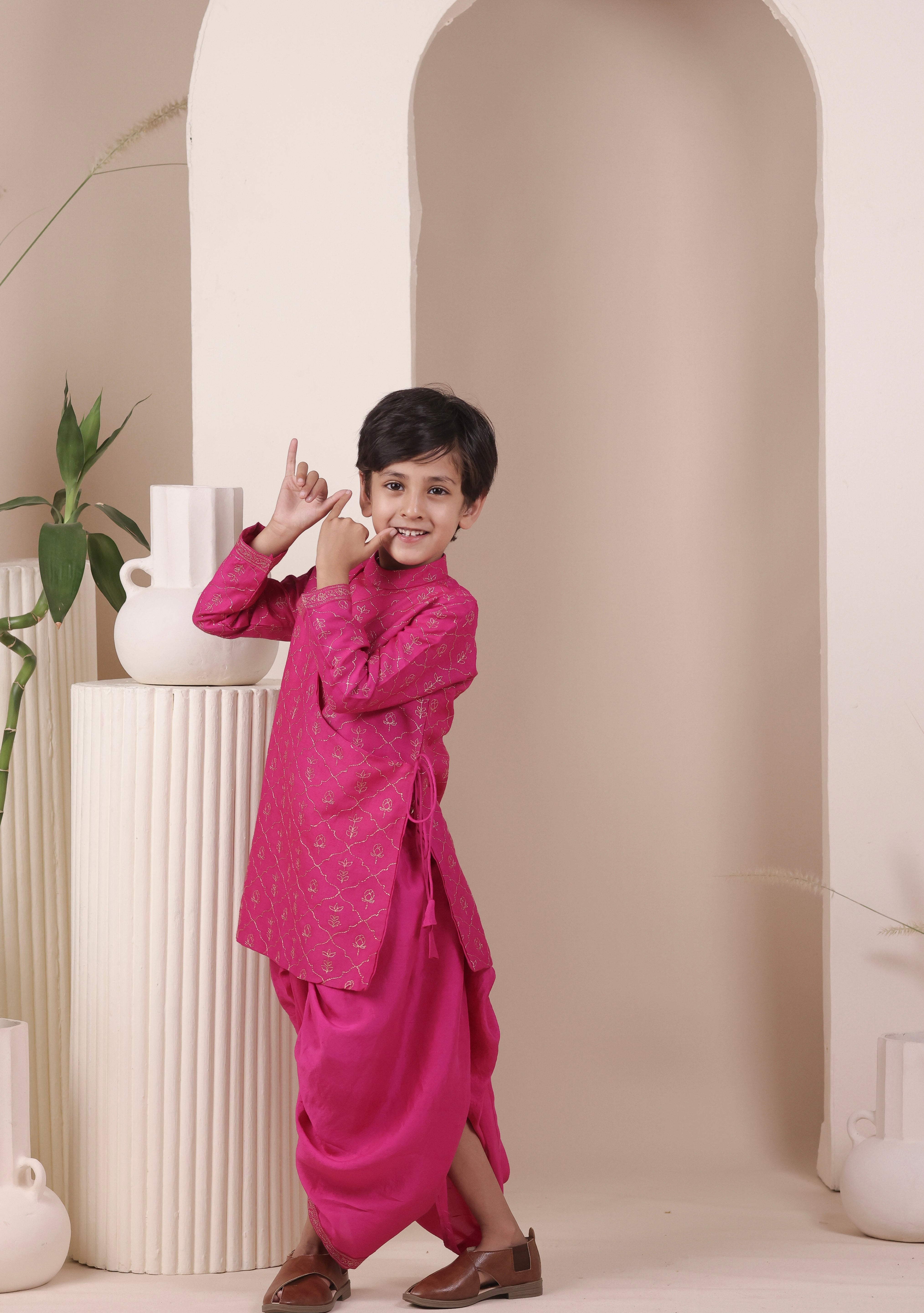 Gulabi Noor Angrakha Set
