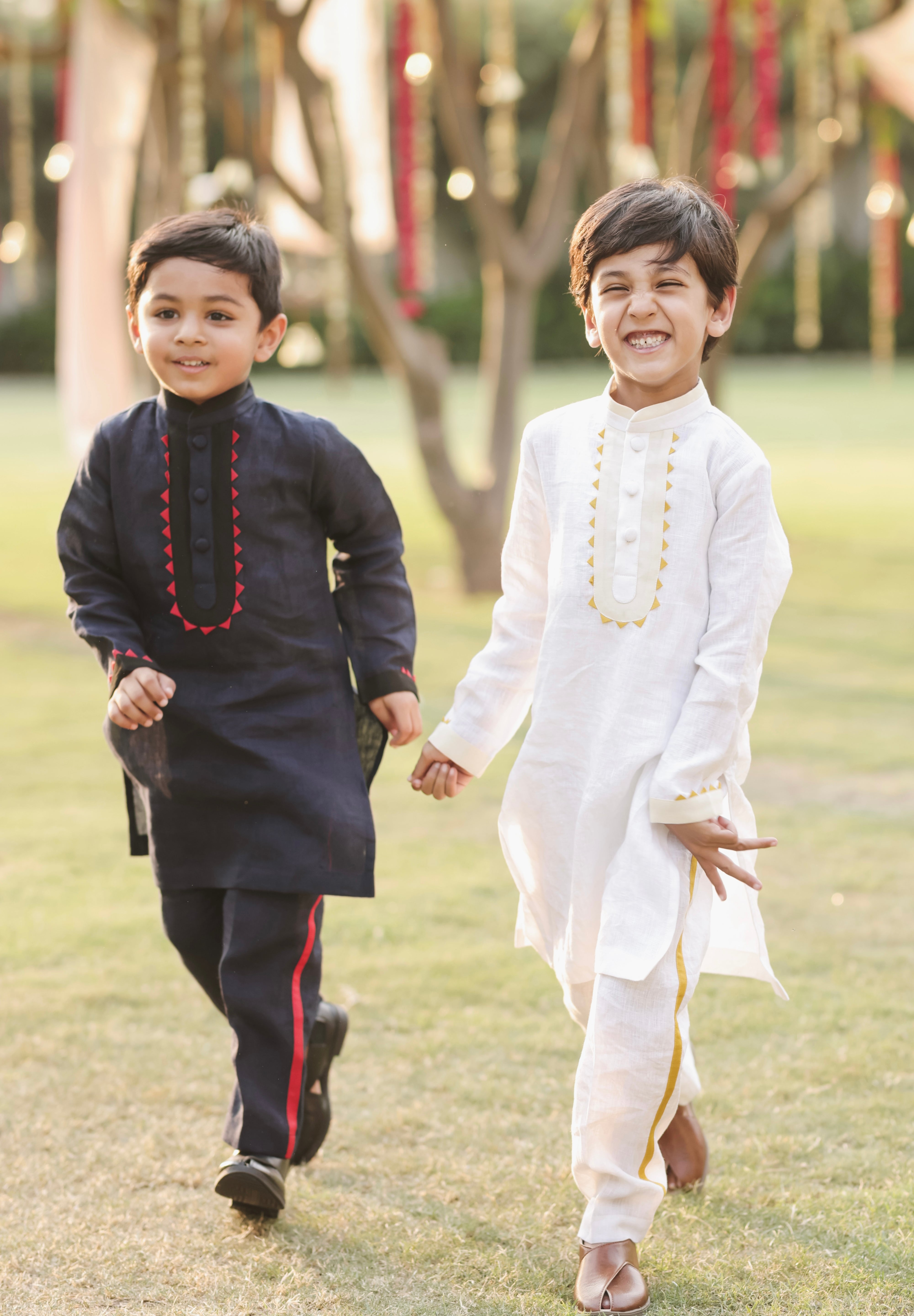 Safed Rekha Kurta Set