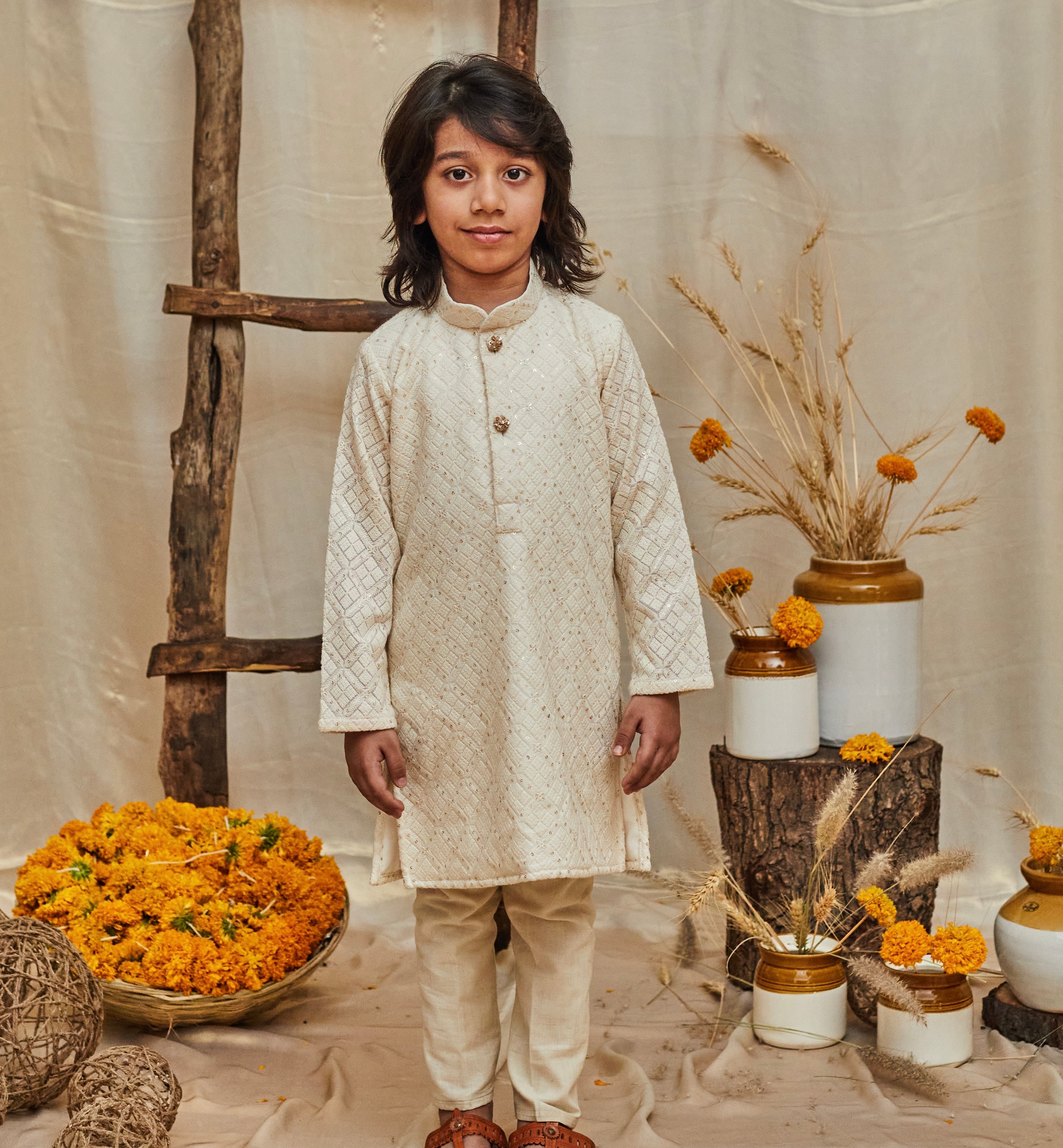 Off White Lakhnavi Kurta Set