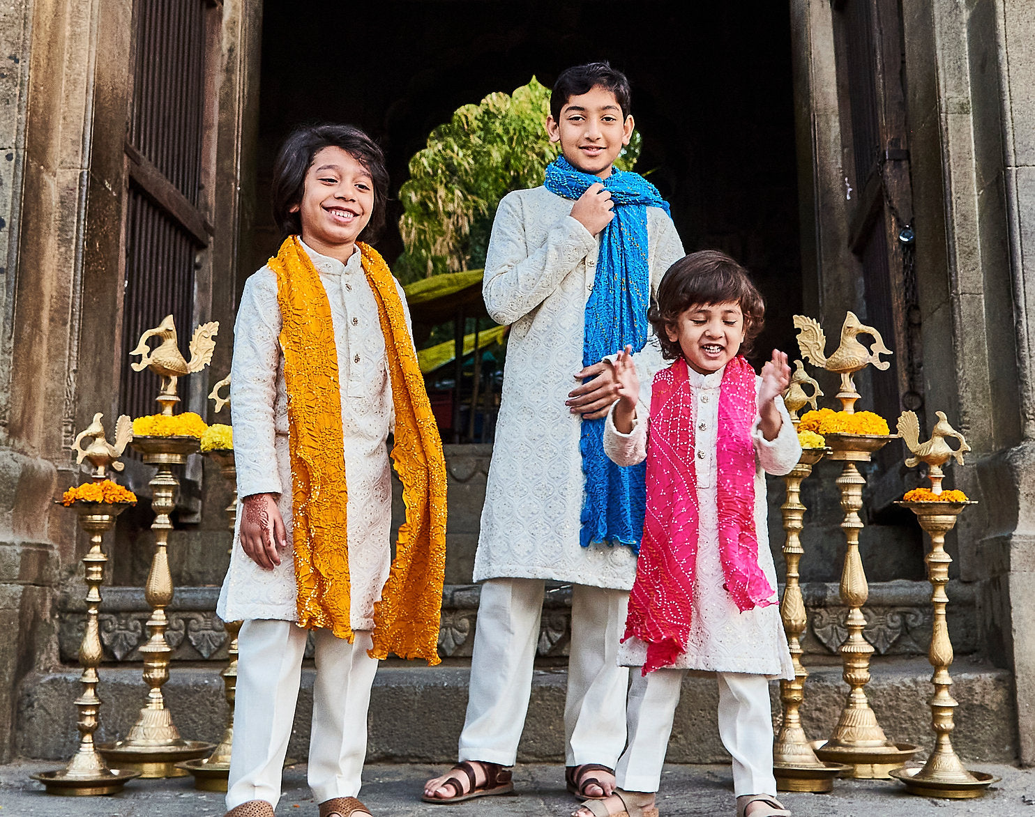 Lakhnavi Kurta With Bandhani Stole